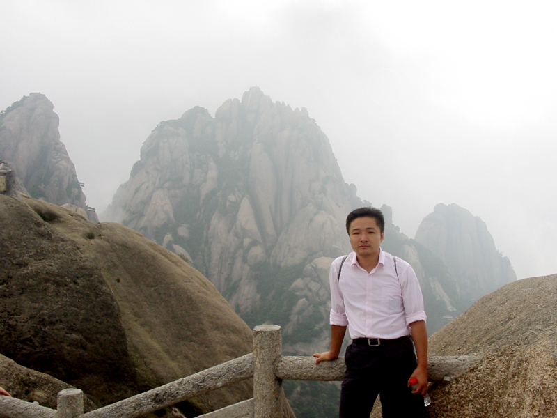 湖北诗人万春来.jpg